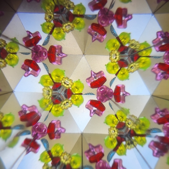 Classic Tin Kaleidoscope Toy Vintage 2002 Schylling - Picture 5 of 7